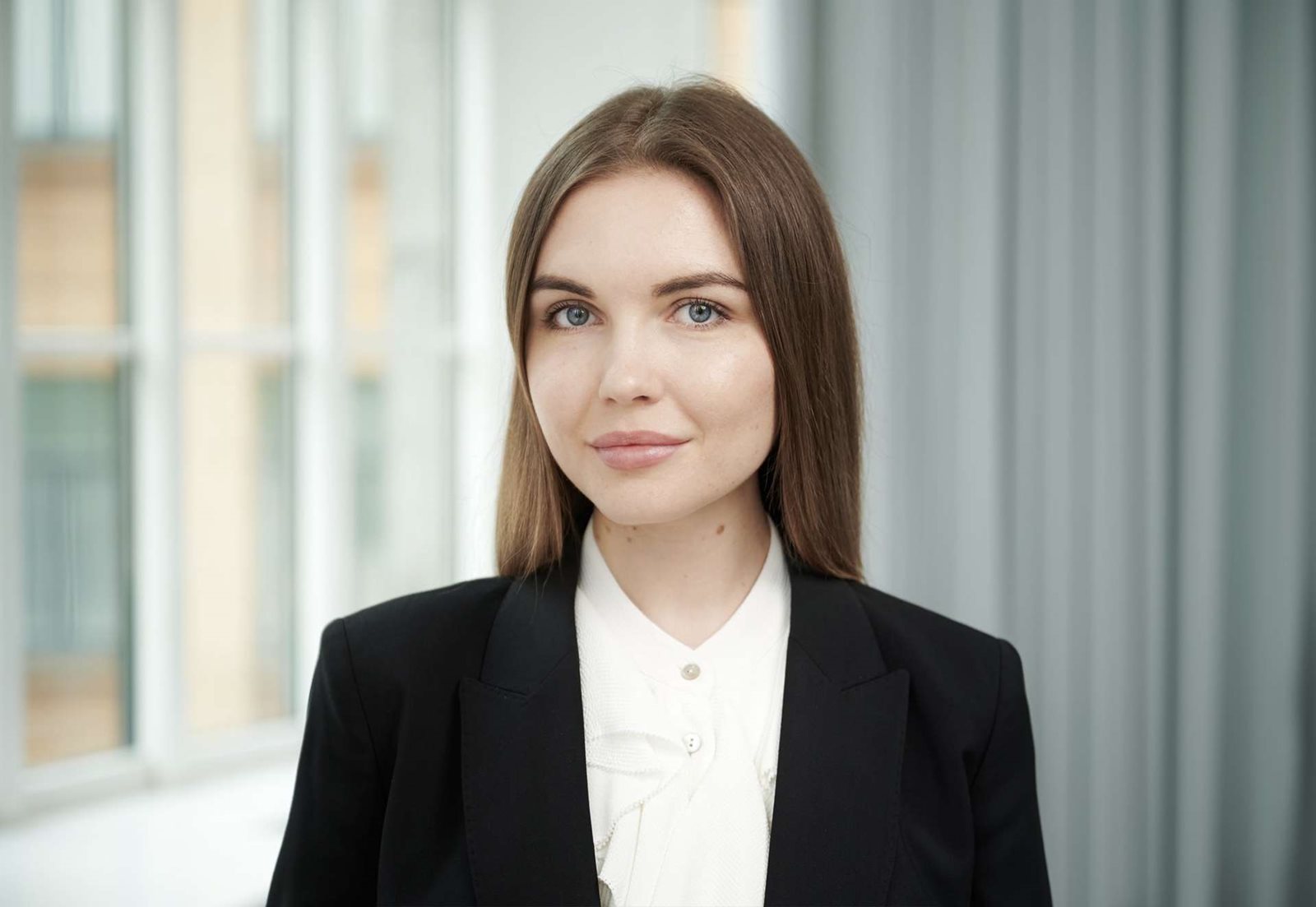 Ilze Varlamova, Nodokļu nodaļas konsultante